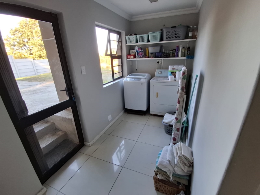 5 Bedroom Property for Sale in Nahoon Eastern Cape